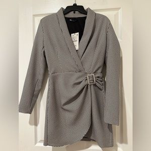 Zara Black and White Long Sleeve Dress